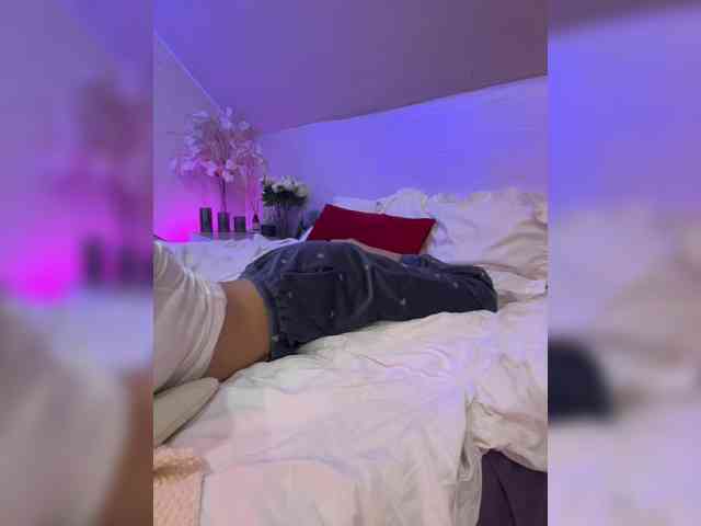 PauLiiine webcam
