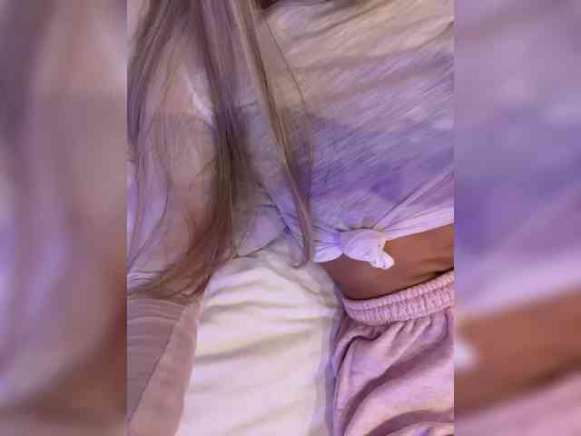 PauLiiine webcam