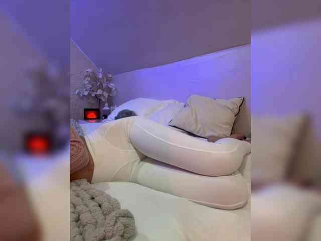 PauLiiine webcam