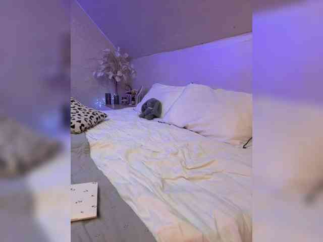PauLiiine webcam