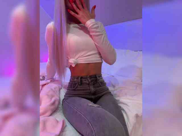 PauLiiine webcam