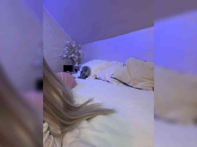 PauLiiine webcam