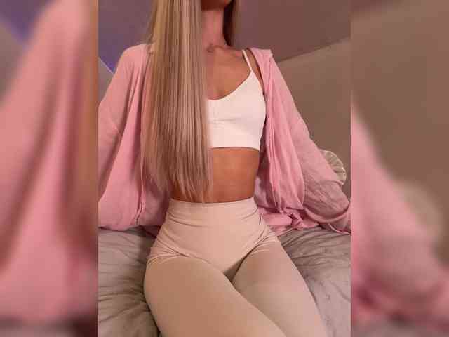 nude online chat HollyPolly111