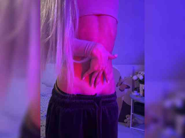 HollyPolly111 Live Webcam on BongaCams