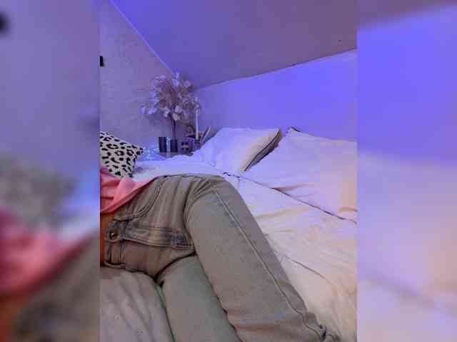PauLiiine webcam