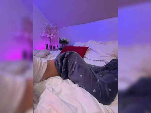 PauLiiine webcam