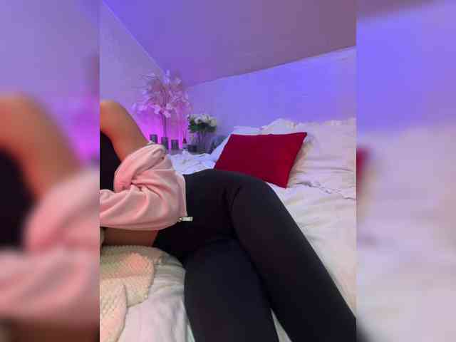 PauLiiine webcam