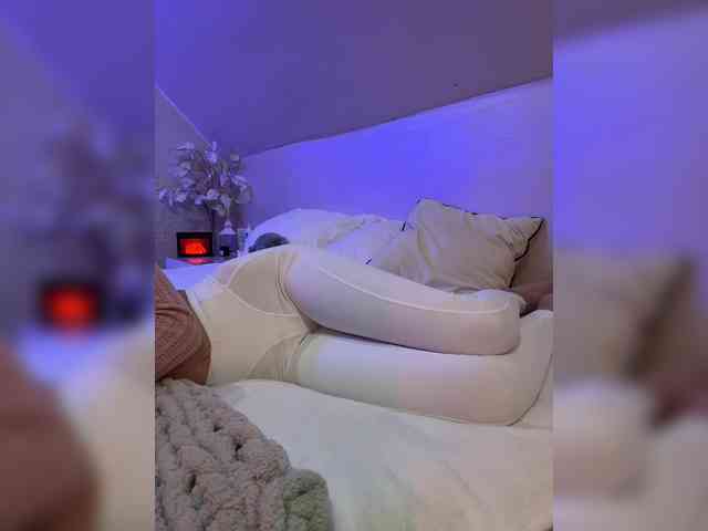 PauLiiine webcam