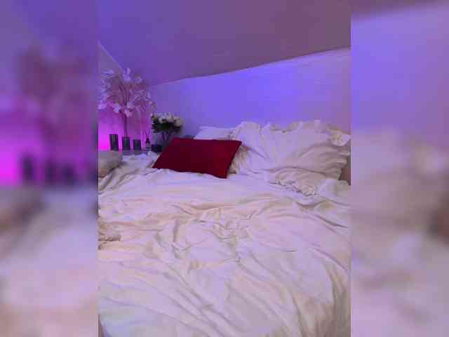 PauLiiine webcam