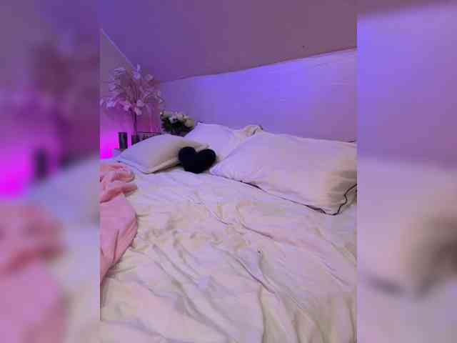PauLiiine webcam