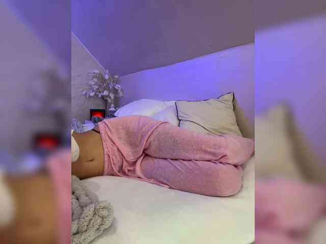 PauLiiine webcam