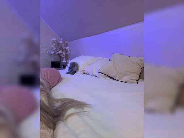 PauLiiine webcam