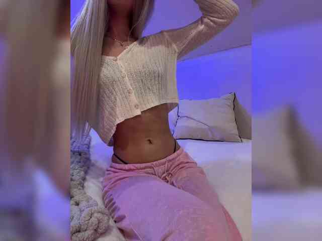 PauLiiine webcam