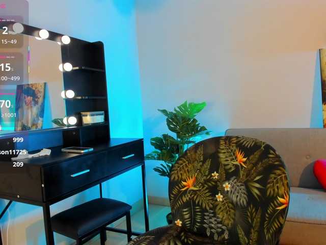 Mia-Milan18 live cam on BongaCams
