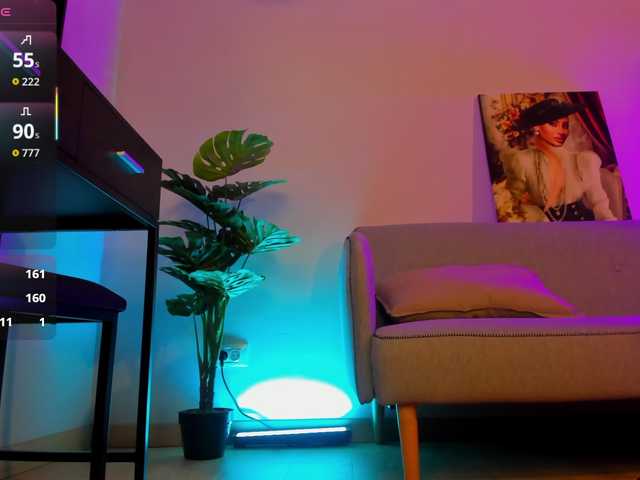 Mia-Milan18 live cam on BongaCams