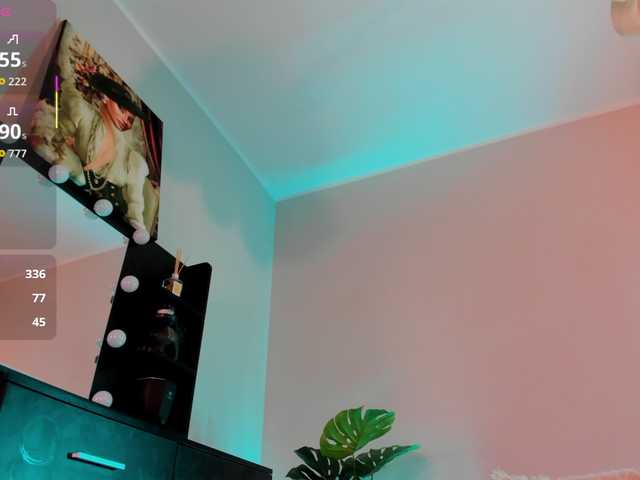 Mia-Milan18 live webcam show