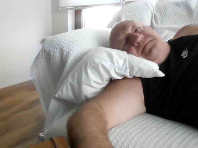 APAT1 Live Webcam on BongaCams