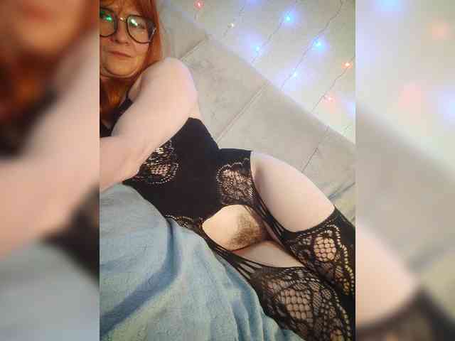 Mary_Traxwell webcam