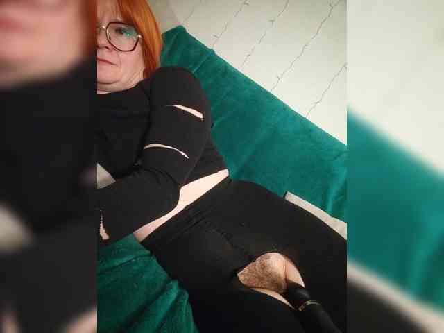 Mary_Traxwell webcam