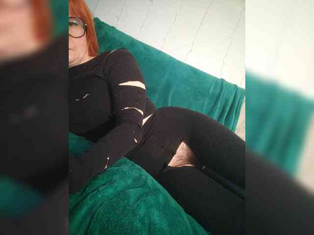 Mary_Traxwell webcam