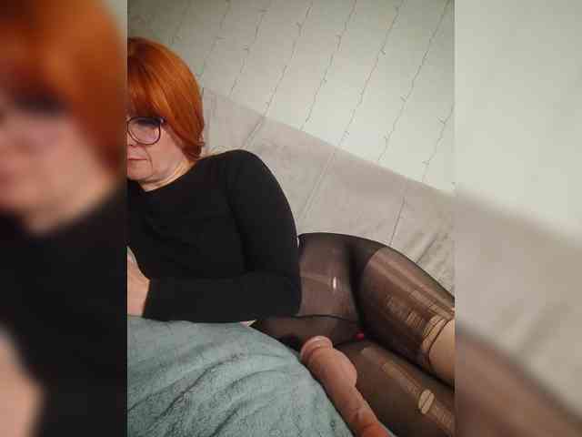 Mary_Traxwell webcam