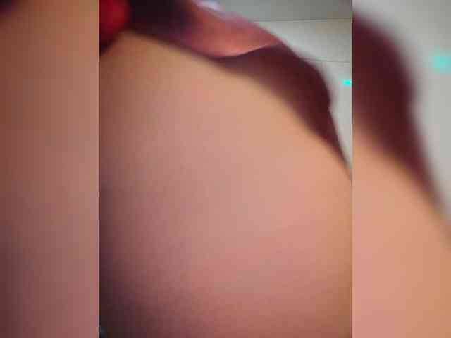 Mary_Traxwell webcam