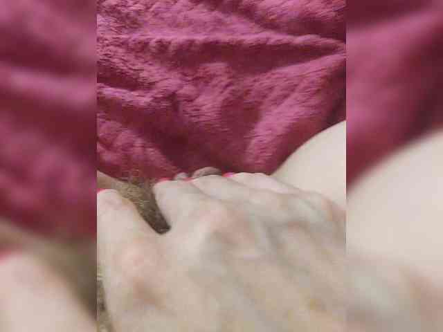 Mary_Traxwell webcam