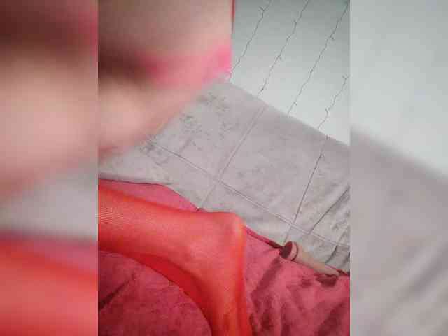 Mary_Traxwell webcam
