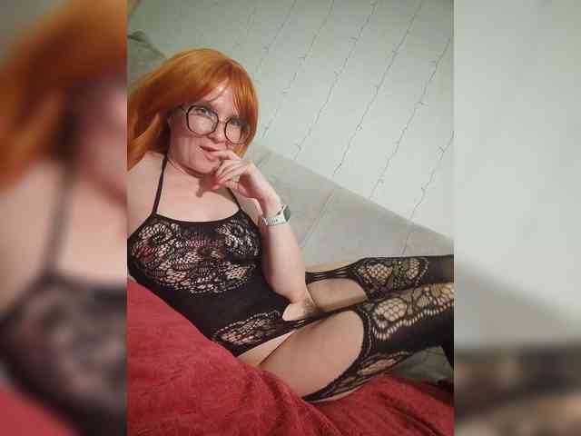 Mary_Traxwell webcam