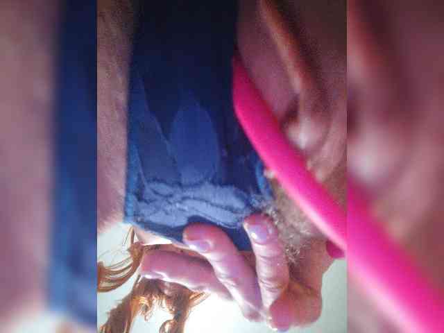 Mary_Traxwell webcam