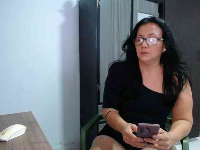 abriyiz-92 webcam