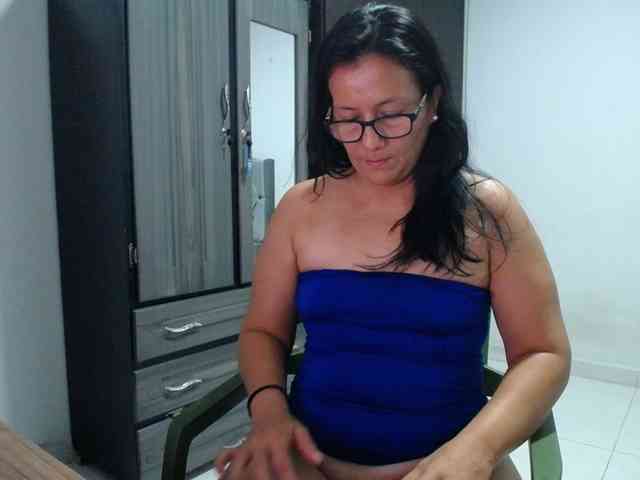 abriyiz-92 webcam
