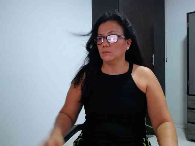 abriyiz-92 webcam