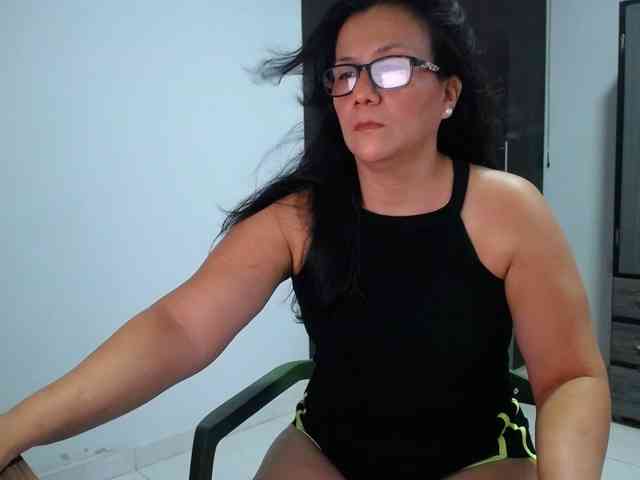 abriyiz-92 webcam