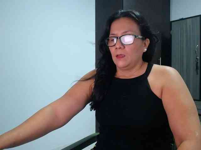 abriyiz-92 webcam