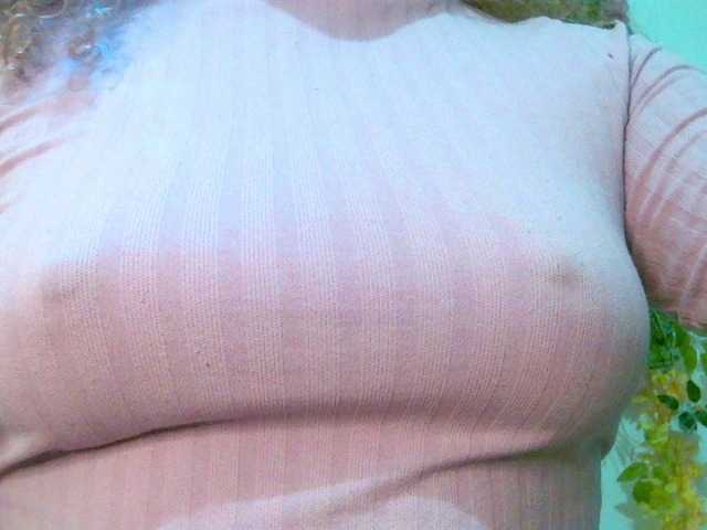 Crystal25 live cam on BongaCams