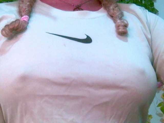 Crystal25 live cam on BongaCams