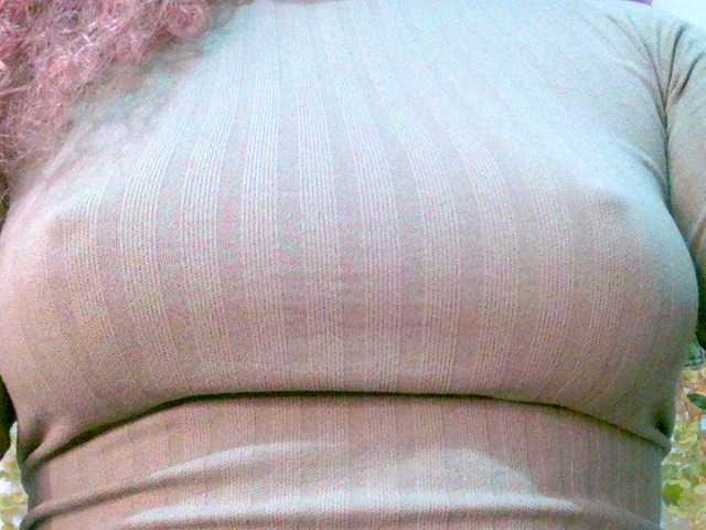 Crystal25 live cam on BongaCams