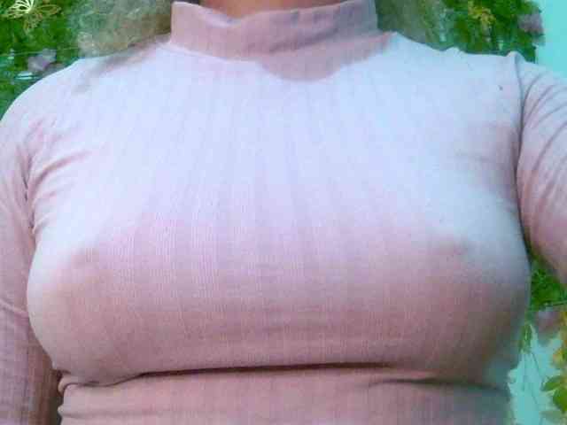 Crystal25 Live Webcam on BongaCams