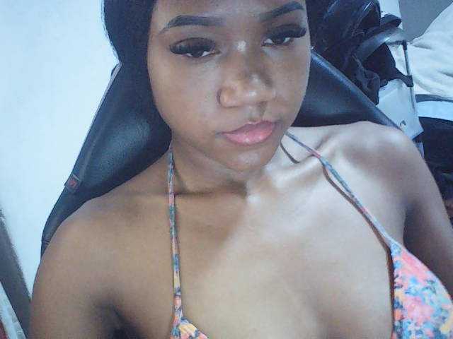 fariana live cam on BongaCams