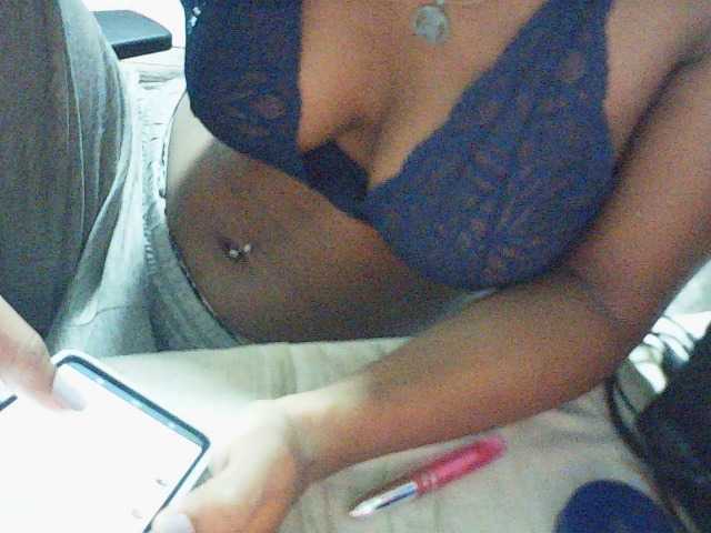 fariana live cam on BongaCams