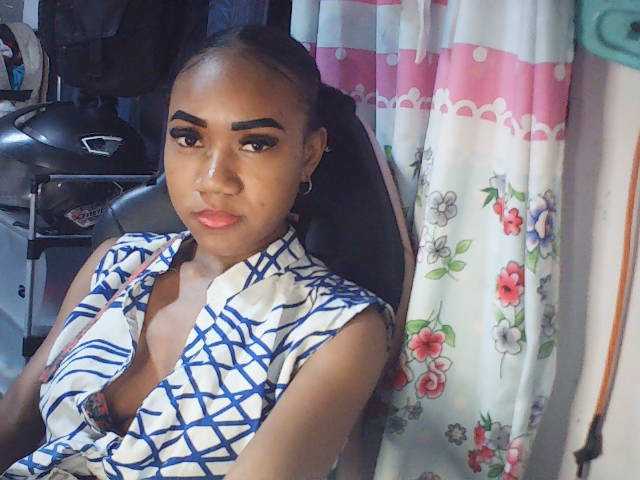 fariana live cam on BongaCams