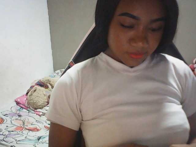 fariana live cam on BongaCams