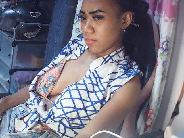 fariana live cam on BongaCams