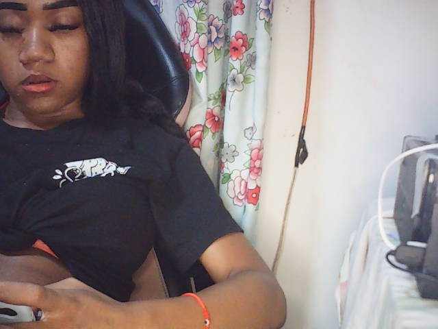 fariana live cam on BongaCams