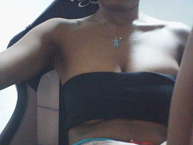 fariana live cam on BongaCams