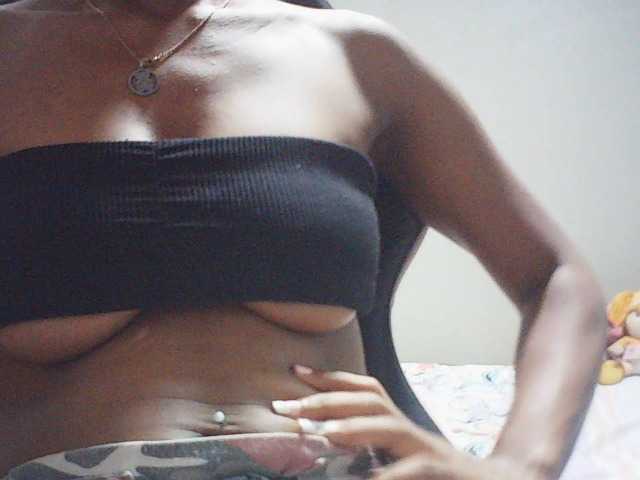 fariana live cam on BongaCams