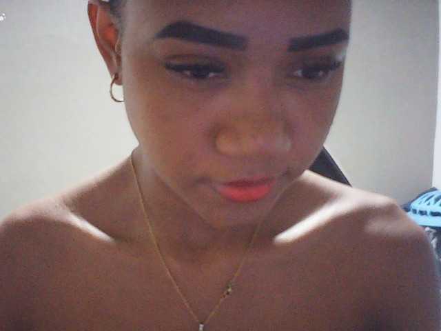 fariana live cam on BongaCams