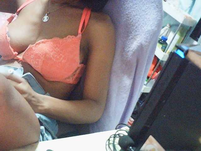 fariana live cam on BongaCams