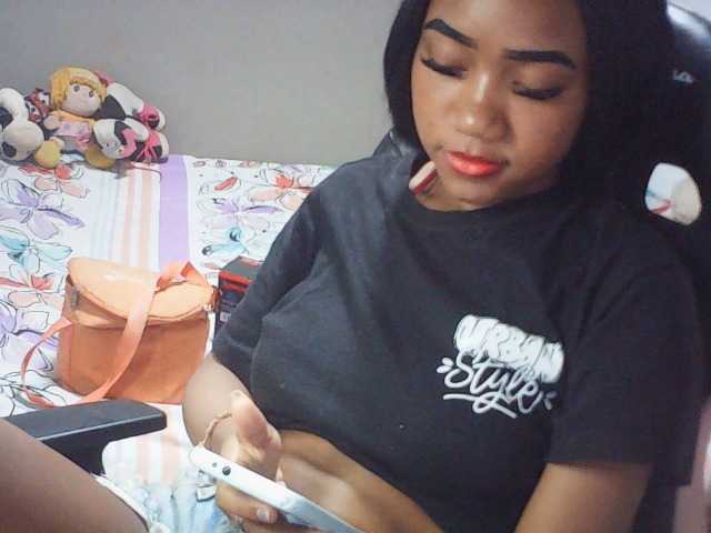fariana live cam on BongaCams